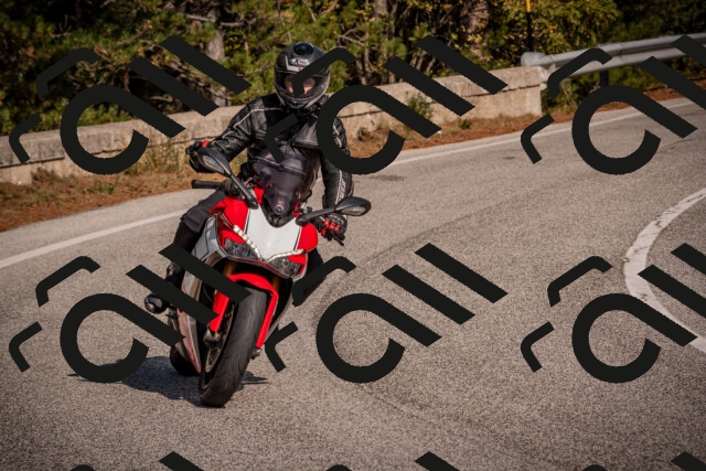 20251019123258-_5000597_am_