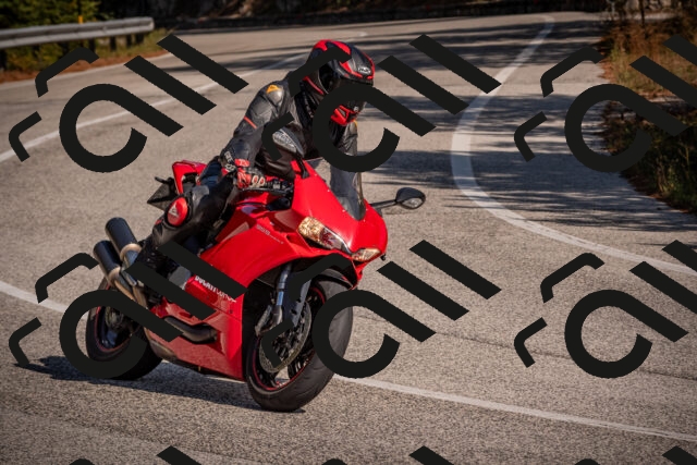 20251019124000-_5000632_am_