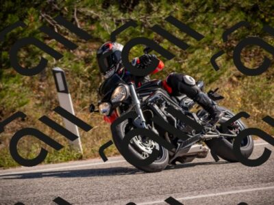 20251019124025-_5000643_am_