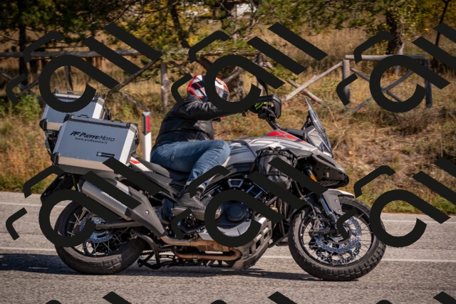 20251019124105-_5000657_am_