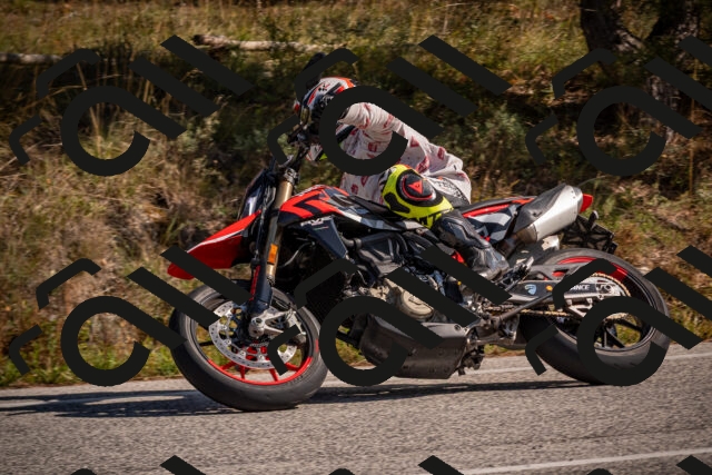 20251019124416-_5000682_am_