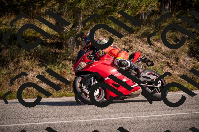 20251019124428-_5000695_am_