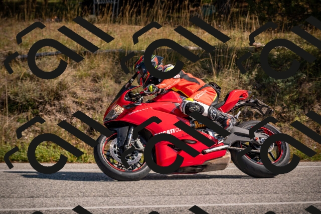 20251019124428-_5000696_am_