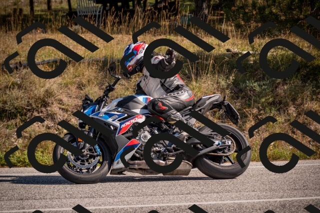 20251019124726-_5000717_am_