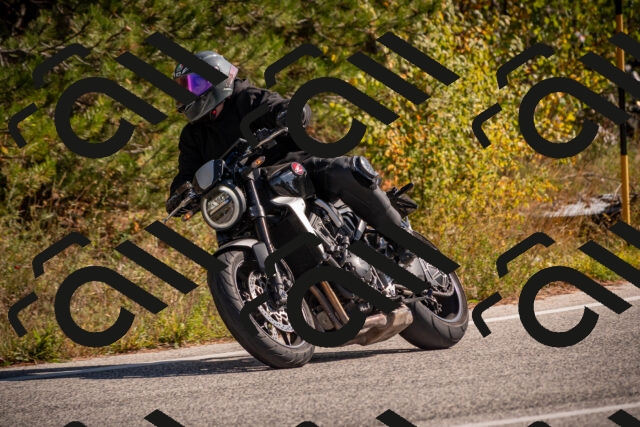 20251019124749-_5000726_am_