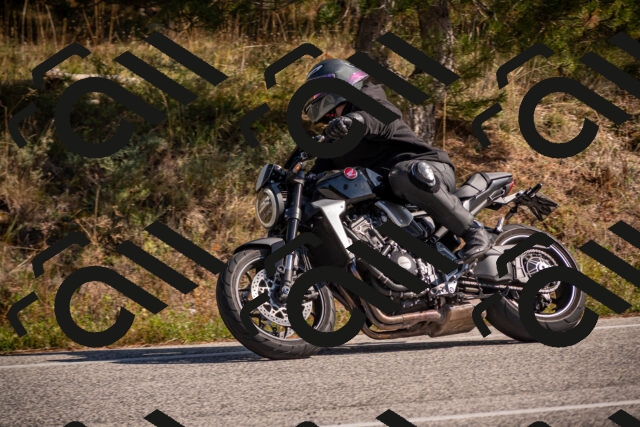 20251019124750-_5000728_am_