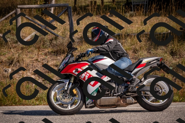 20251019124753-_5000733_am_