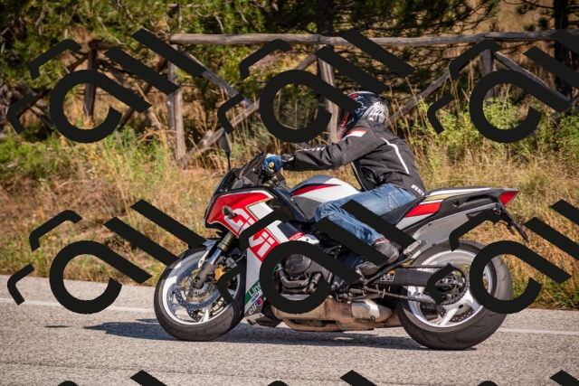 20251019124754-_5000735_am_