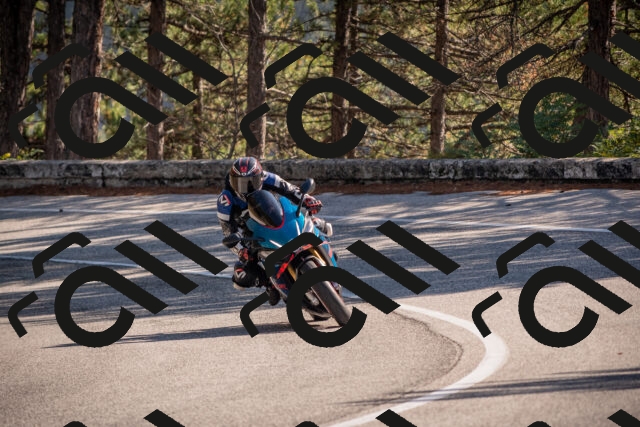 20251019124826-_5000749_am_