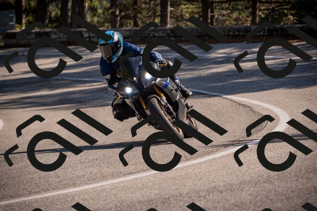 20251019124957-_5000757_am_