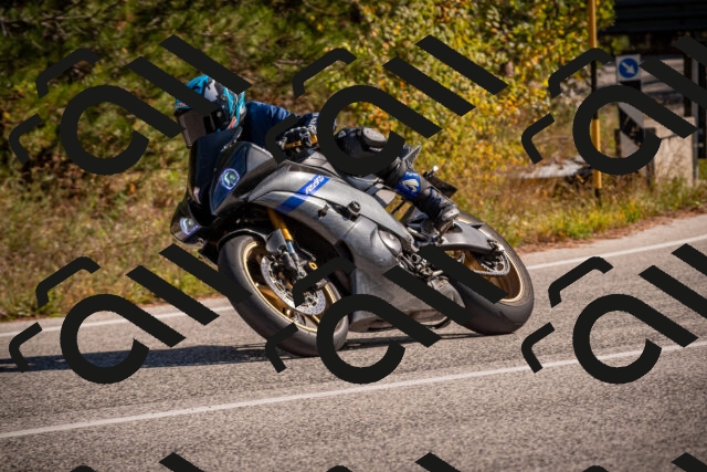 20251019124958-_5000758_am_