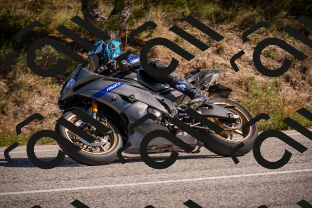 20251019124958-_5000759_am_