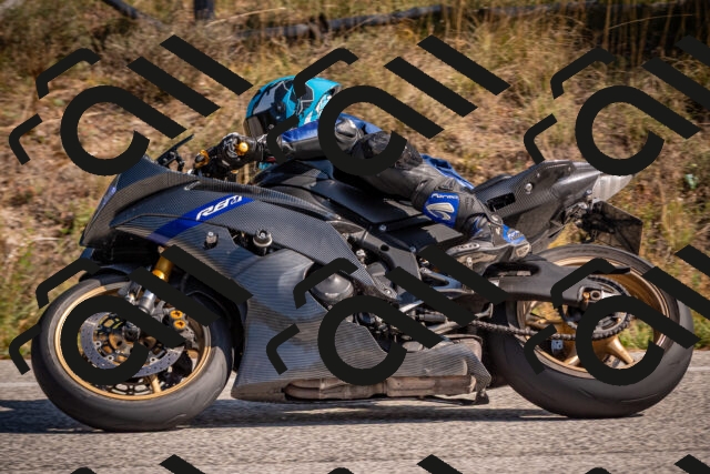 20251019124958-_5000760_am_