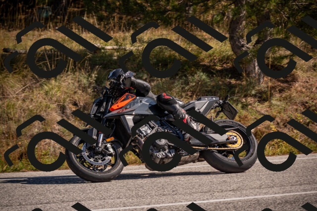 20251019125000-_5000763_am_