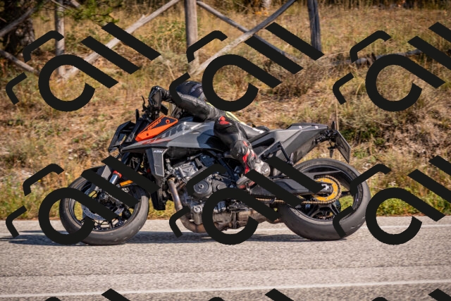 20251019125001-_5000764_am_