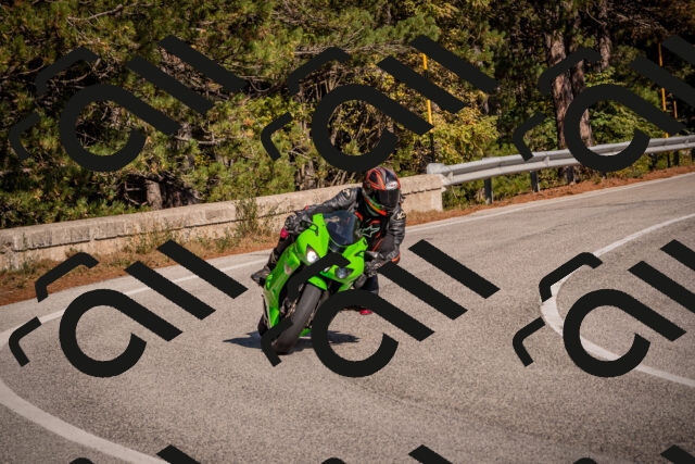 20251019125104-_5000785_am_