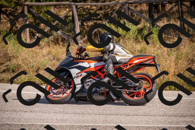 20251019125106-_5000789_am_