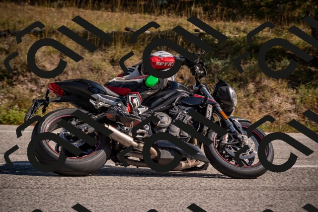 20251019125109-_5000791_am_