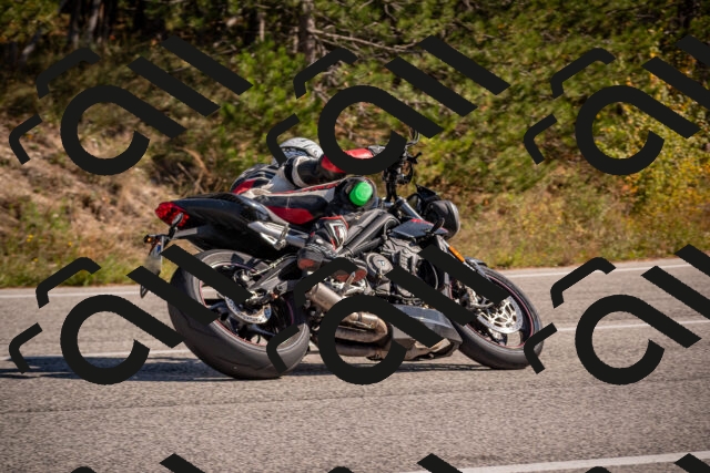 20251019125109-_5000792_am_