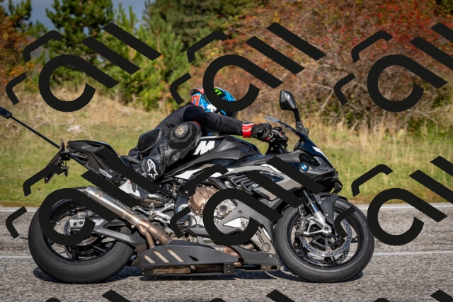 202510191048-DSC_8700_c2