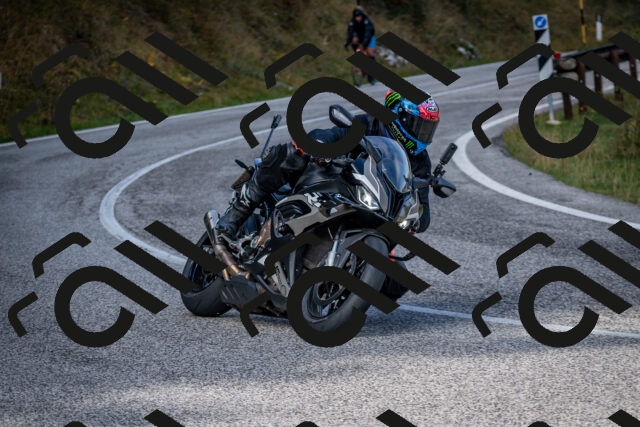 202510191050-DSC_8723_c2