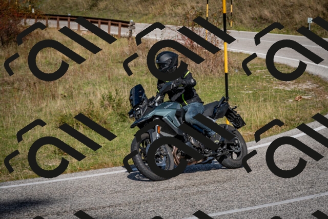 202510191220-DSC_9038_c2