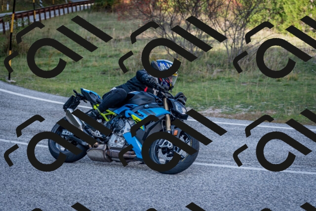 202510191231-DSC_9107_c2