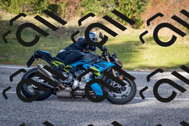 202510191231-DSC_9108_c2