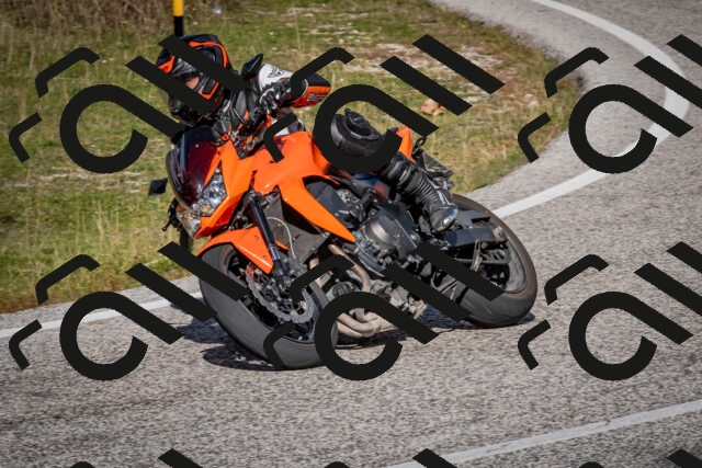 202510191256-DSC_9359_c2