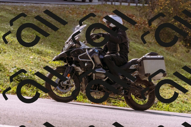 202510191158-_DSC1855_d1_