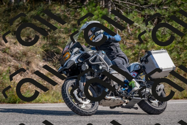 202510191255-DSC_7501_c4_