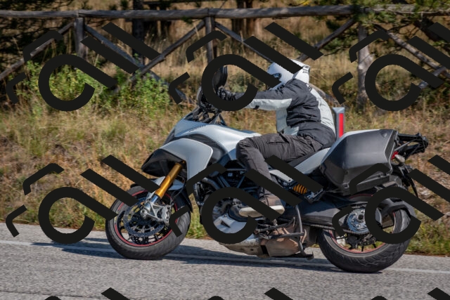 202510191255-DSC_7505_c4_