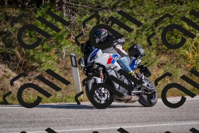 202510191301-DSC_7583_c4_