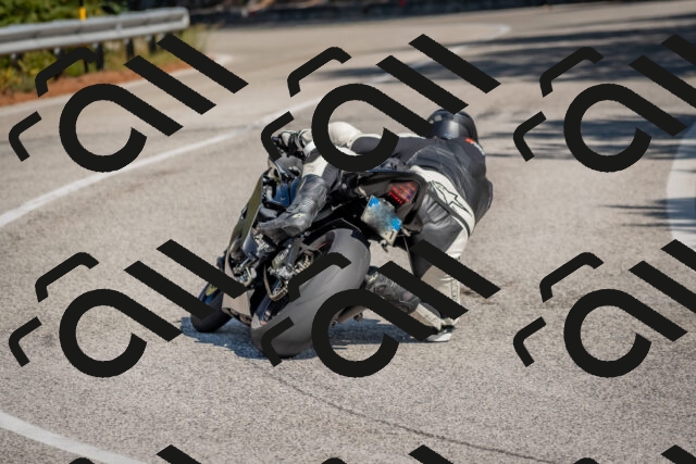 202510191304-DSC_7622_c4_