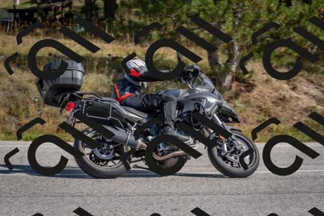 202510191311-DSC_7692_c4_