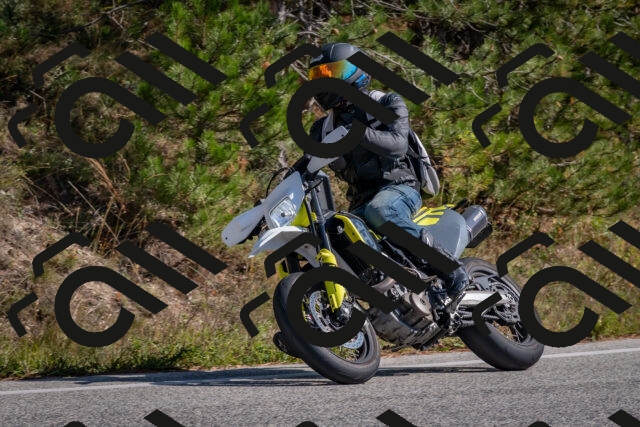 202510191313-DSC_7702_c4_