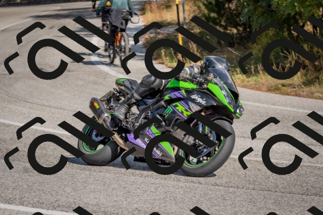 202510191318-DSC_7736_c4_