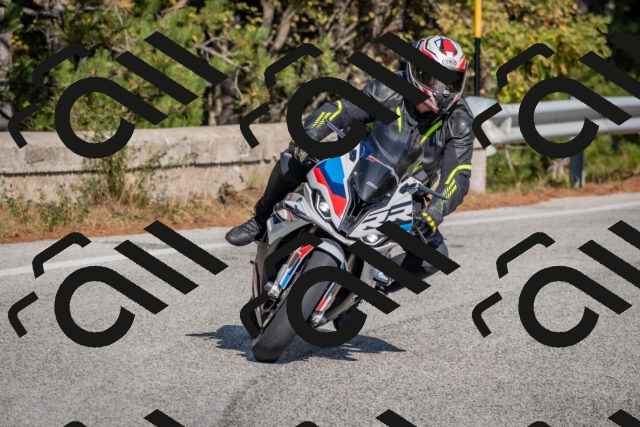 202510191318-DSC_7740_c4_