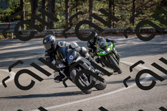 202510191320-DSC_7762_c4_