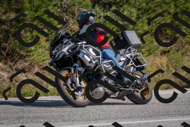 202510191329-DSC_7856_c4_