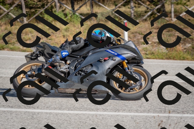 202510191333-DSC_7876_c4_