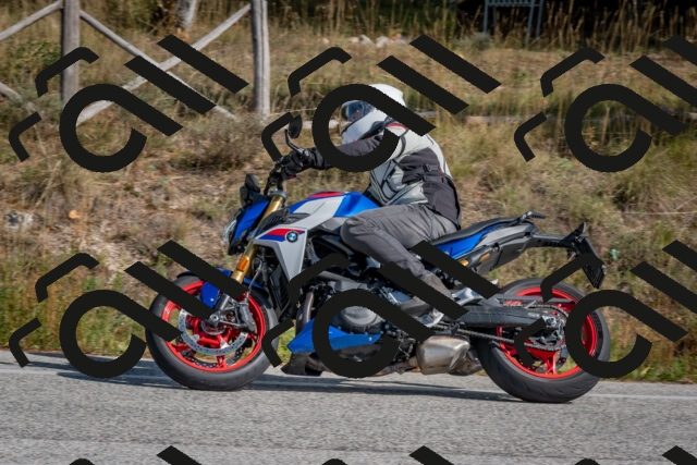 202510191335-DSC_7901_c4_