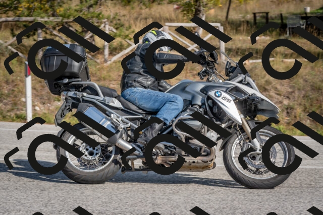 202510191418-DSC_7969_c4_