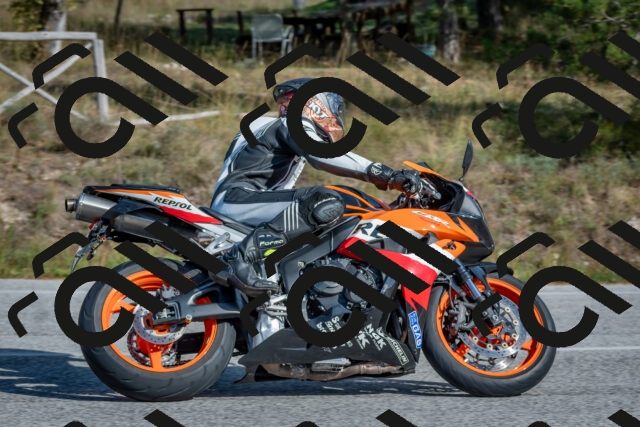 202510191430-DSC_8037_c4_