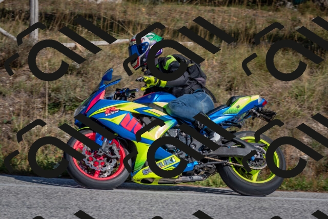 202510191436-DSC_8059_c4_