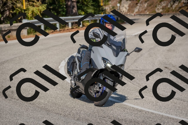 202510191442-DSC_8065_c4_