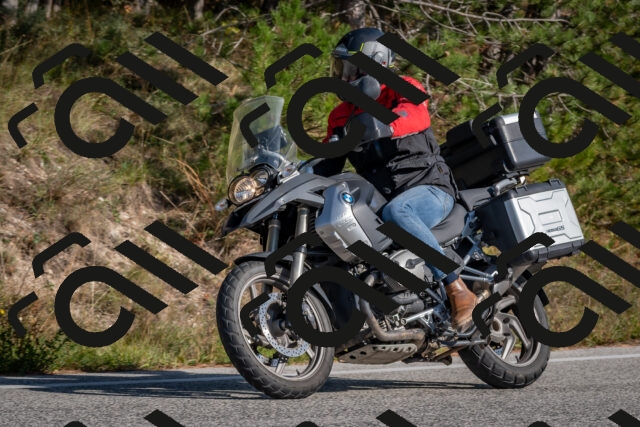 202510191442-DSC_8069_c4_