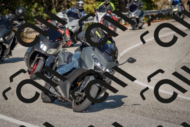 202510191443-DSC_8078_c4_