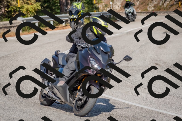 202510191444-DSC_8092_c4_