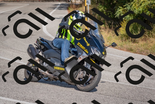 202510191444-DSC_8097_c4_